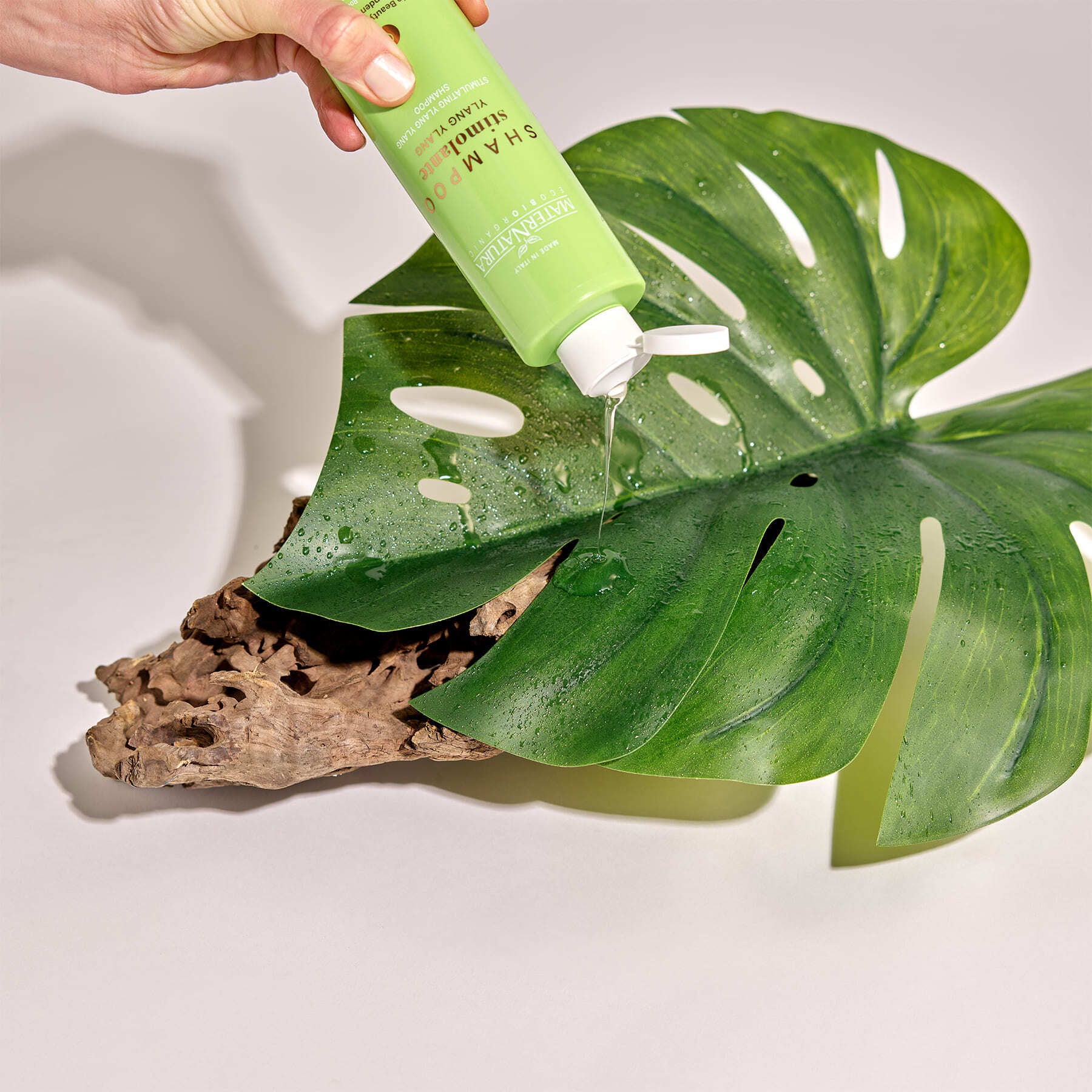 Champú estimulante para cabello con tendencia a la caída con ylang ylang - Champú anticaída