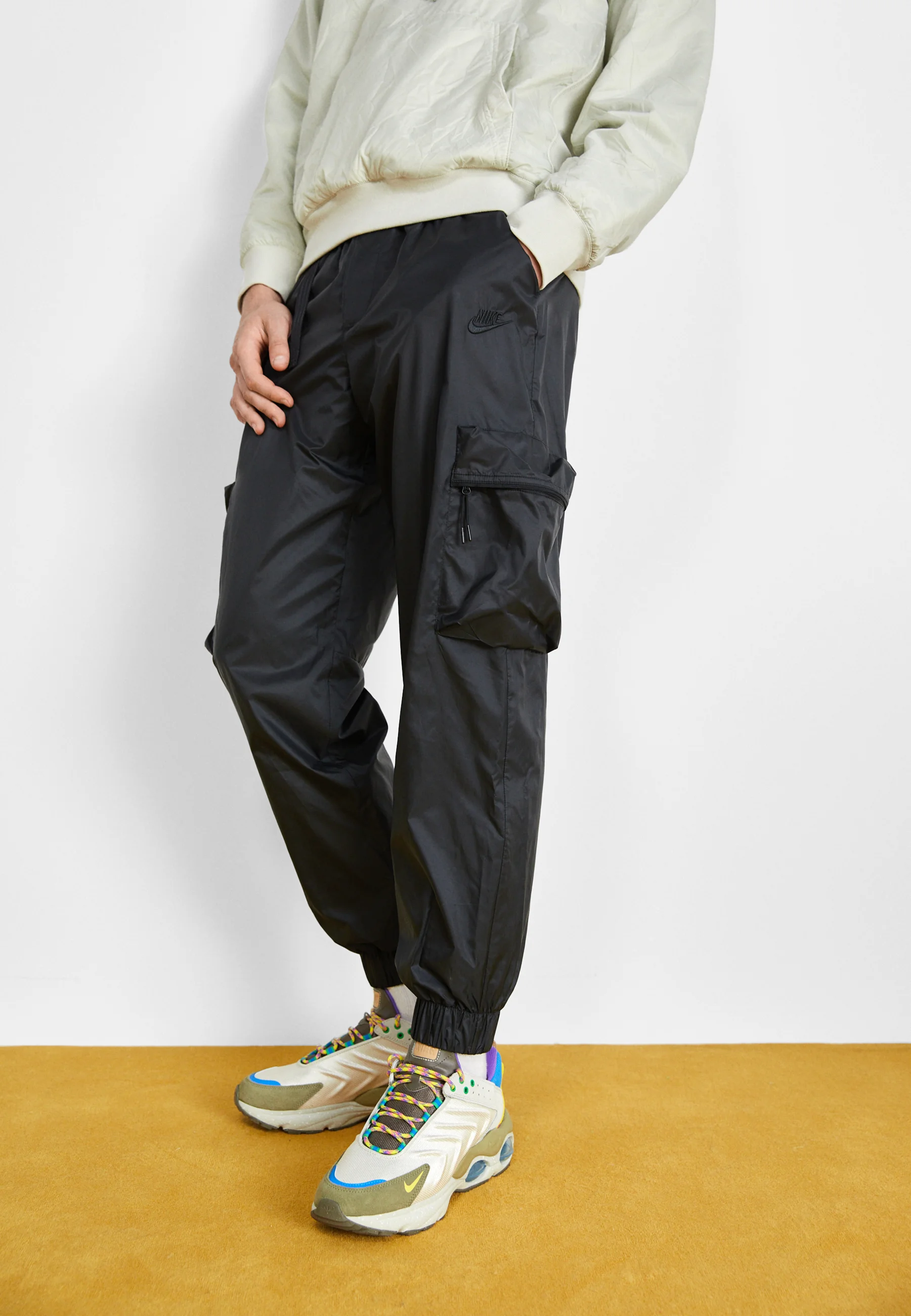 Pantalones cargo Nike Sportswear
