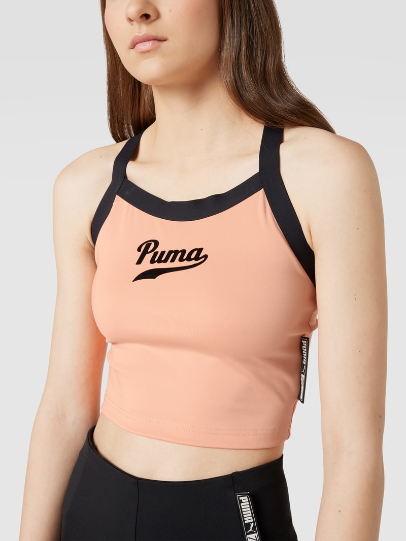Crop Top mit Label-Applikation in apricot