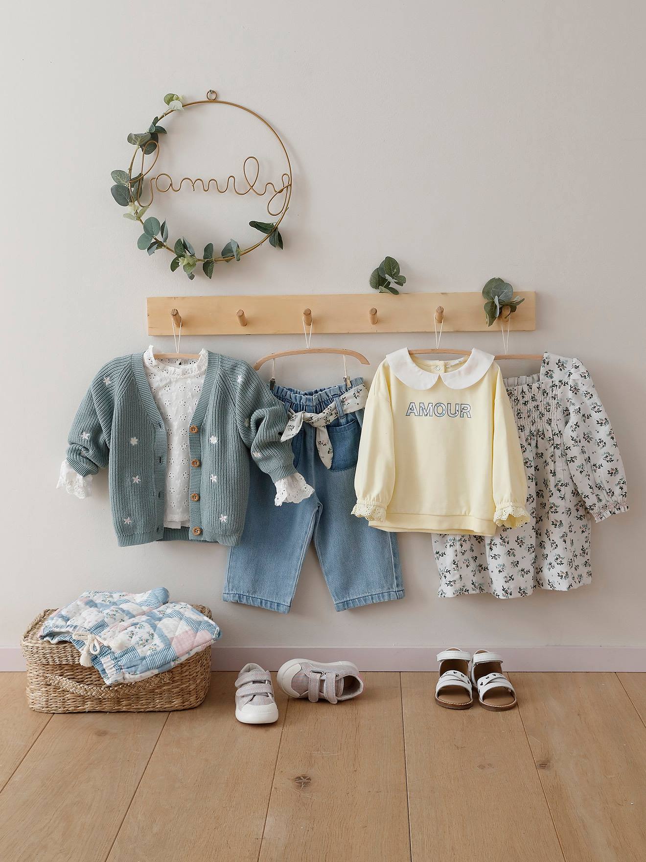 Robe à smocks bébé fleuri blanc
