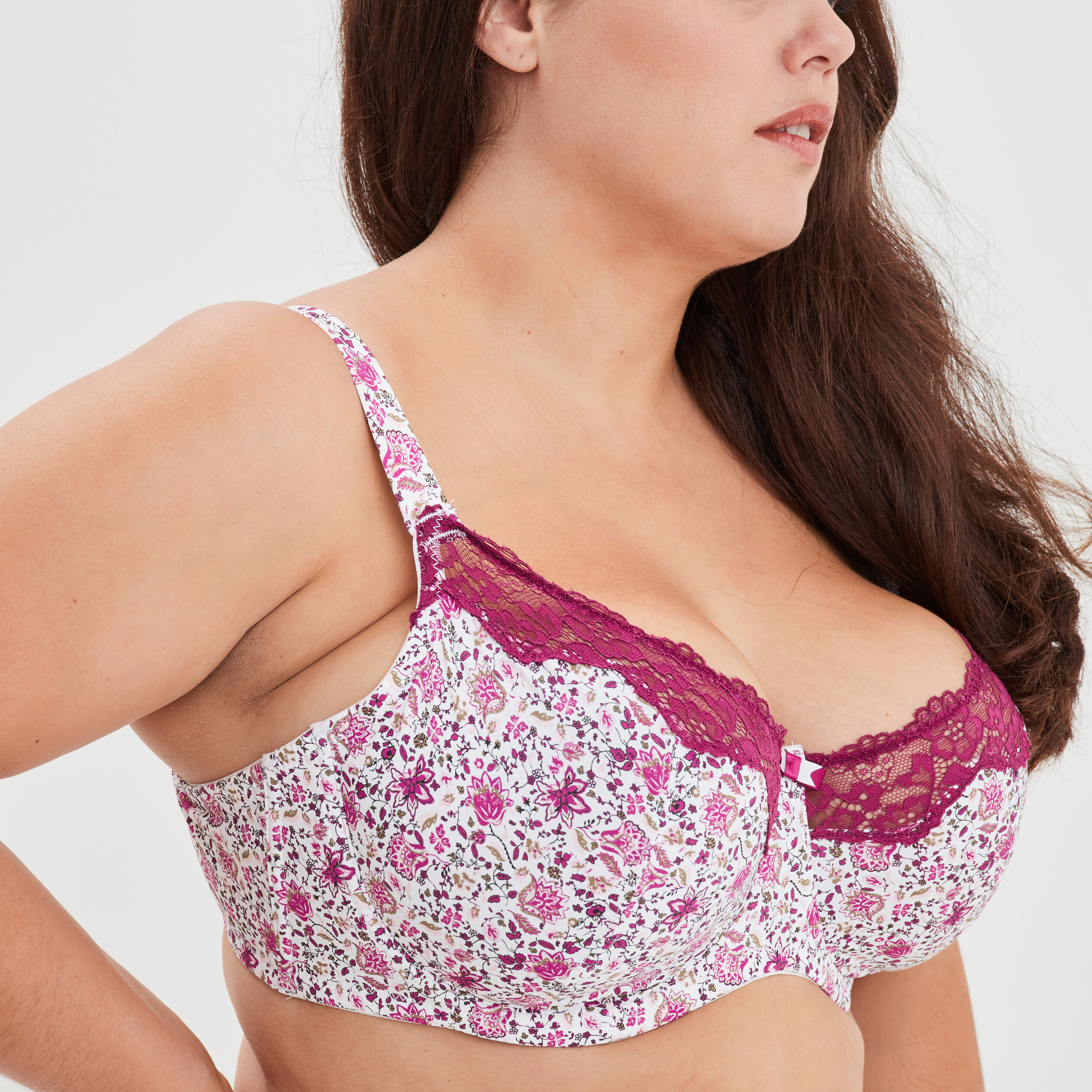 Soutien-gorge corbeille microfibre beige femme grande taille | La Halle