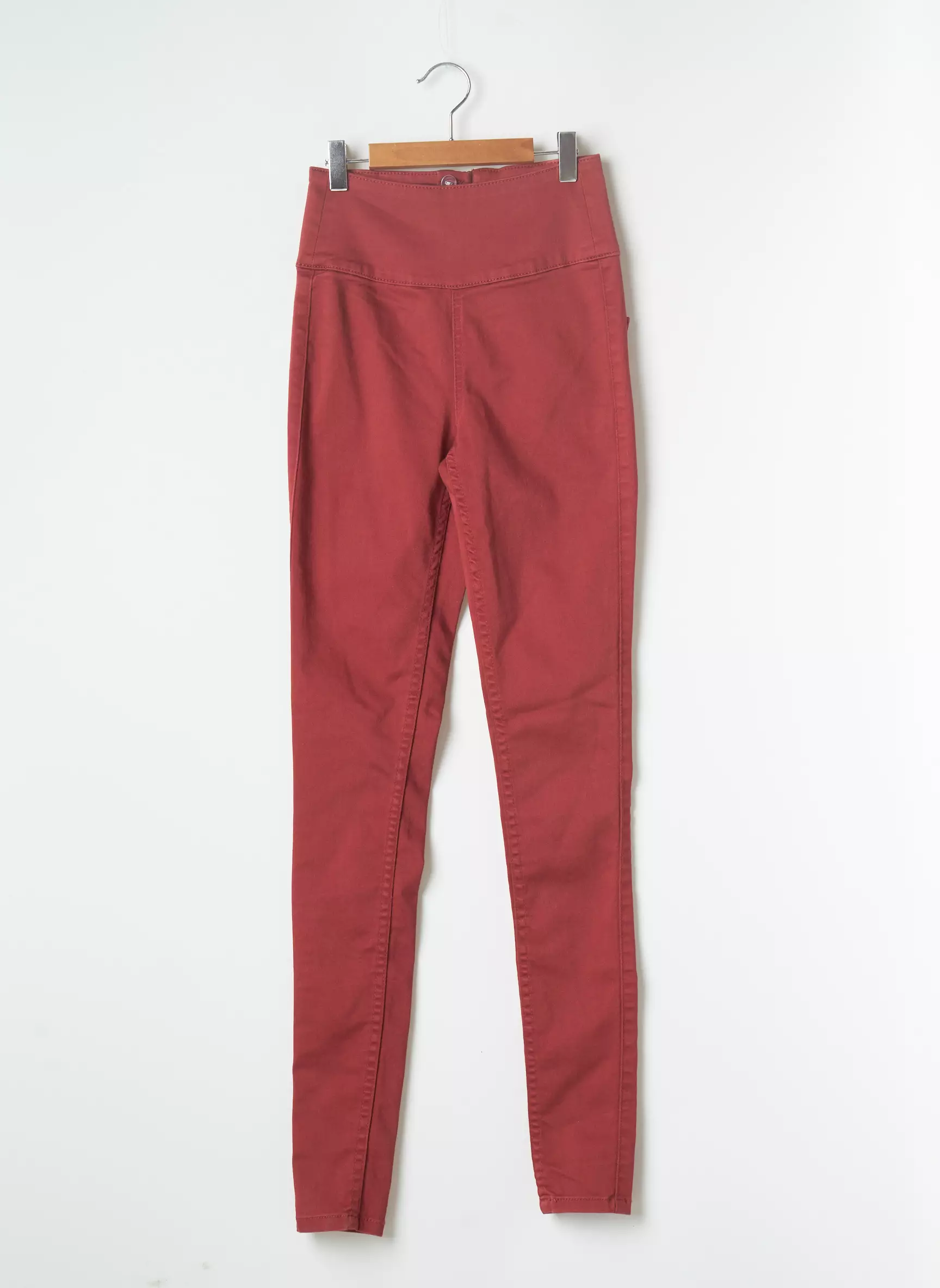 Pieces Pantalons Slim Femme couleur rouge