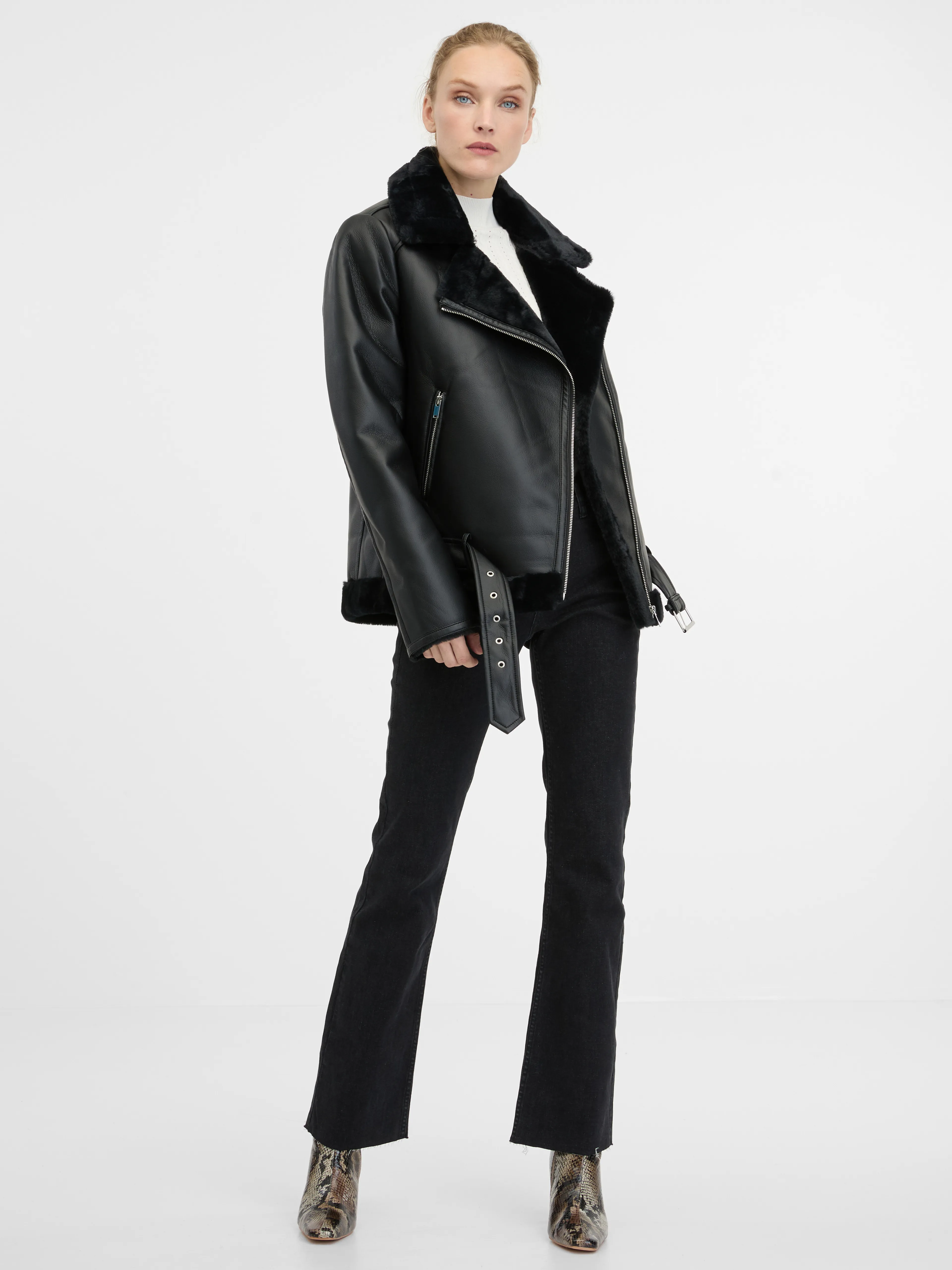 Schwarze Damenjacke ORSAY