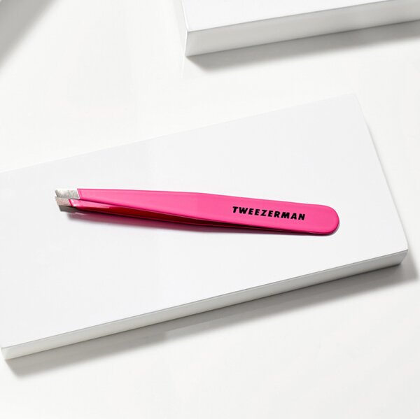 Tweezerman Slant Tweezer - Schräge Pinzette, Pretty in Pink Pinzette