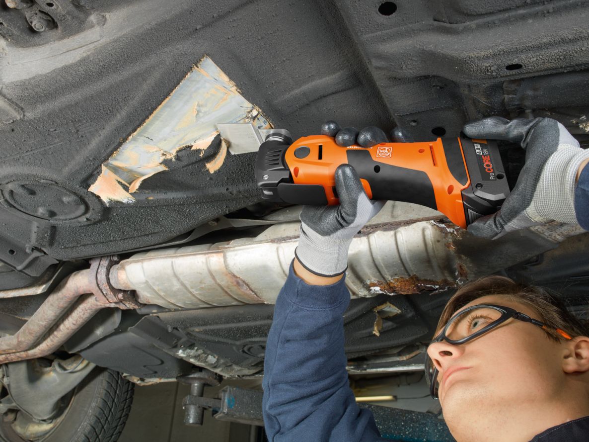 Fein 71293762000 AMM 700-1.7 Q AUTOMOTIVE AS Akumuliatorinis daugiafunkcis įrankis 2 x 18 V 5.0 Ah akumuliatoriai ir įkroviklis L-BOXX dėžutėje