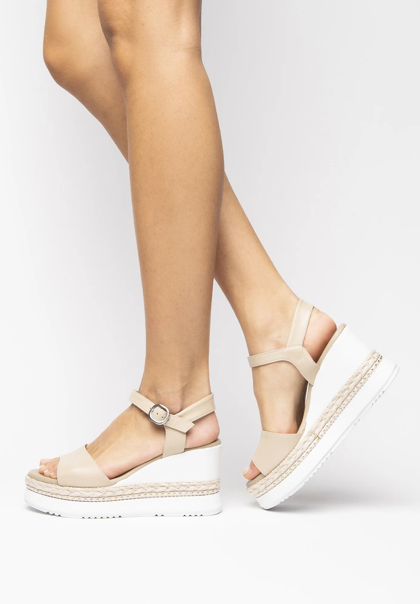 Sandalias de cuña NeroGiardini