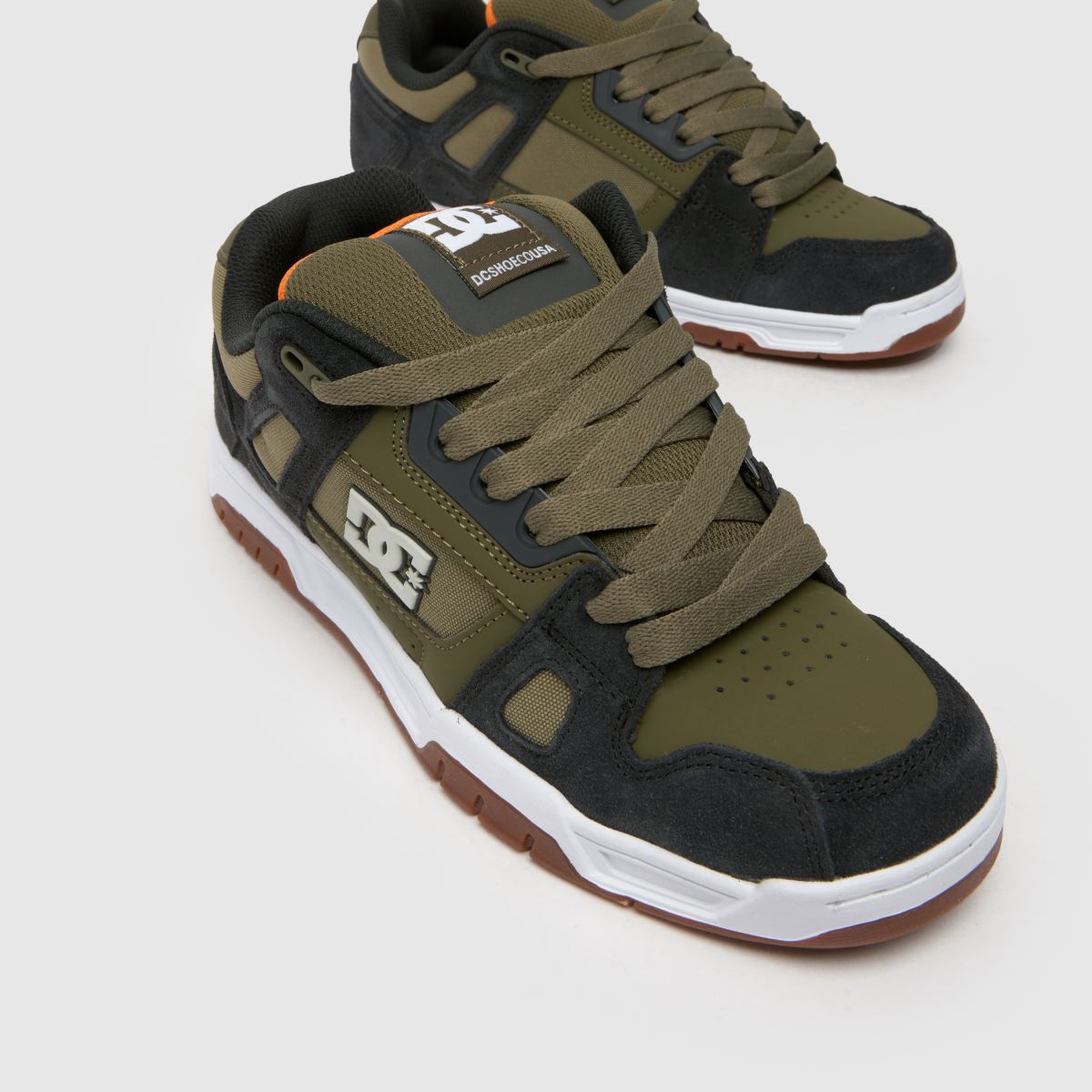DC svensexa i khaki