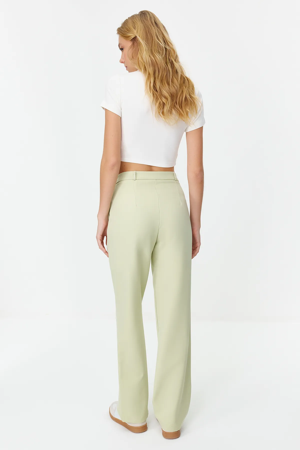 Trendyol Collection  Mintfarbene, gerade/gerade geschnittene, plissierte Webhose TWOSS21PL0155