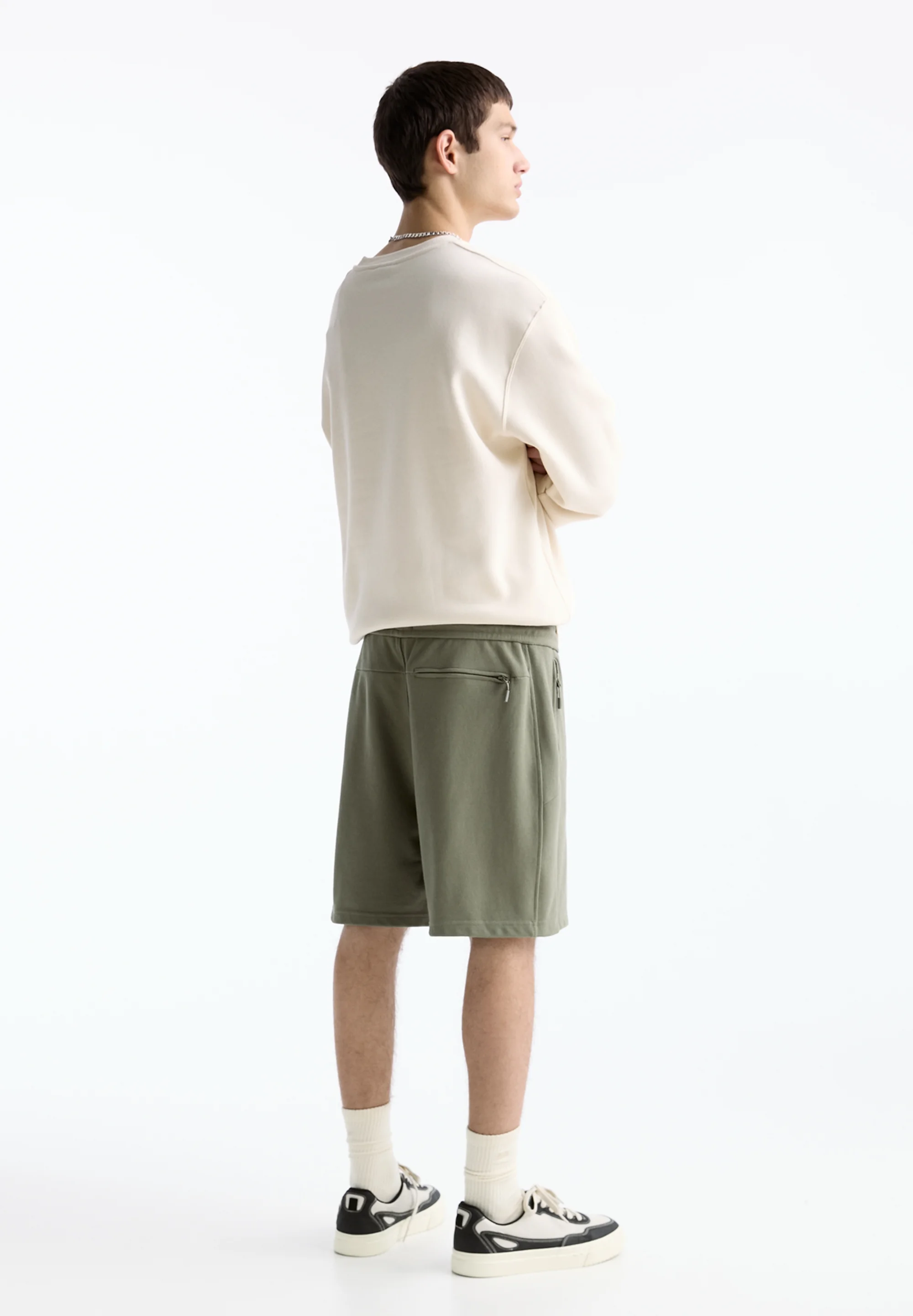 PULL&BEAR JOGGER - BERMUDA - Pantalón deportivo
