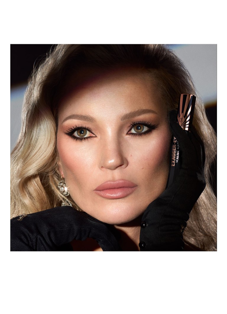 Rimel pentru volum Exagger-eyes de la Charlotte Tilbury