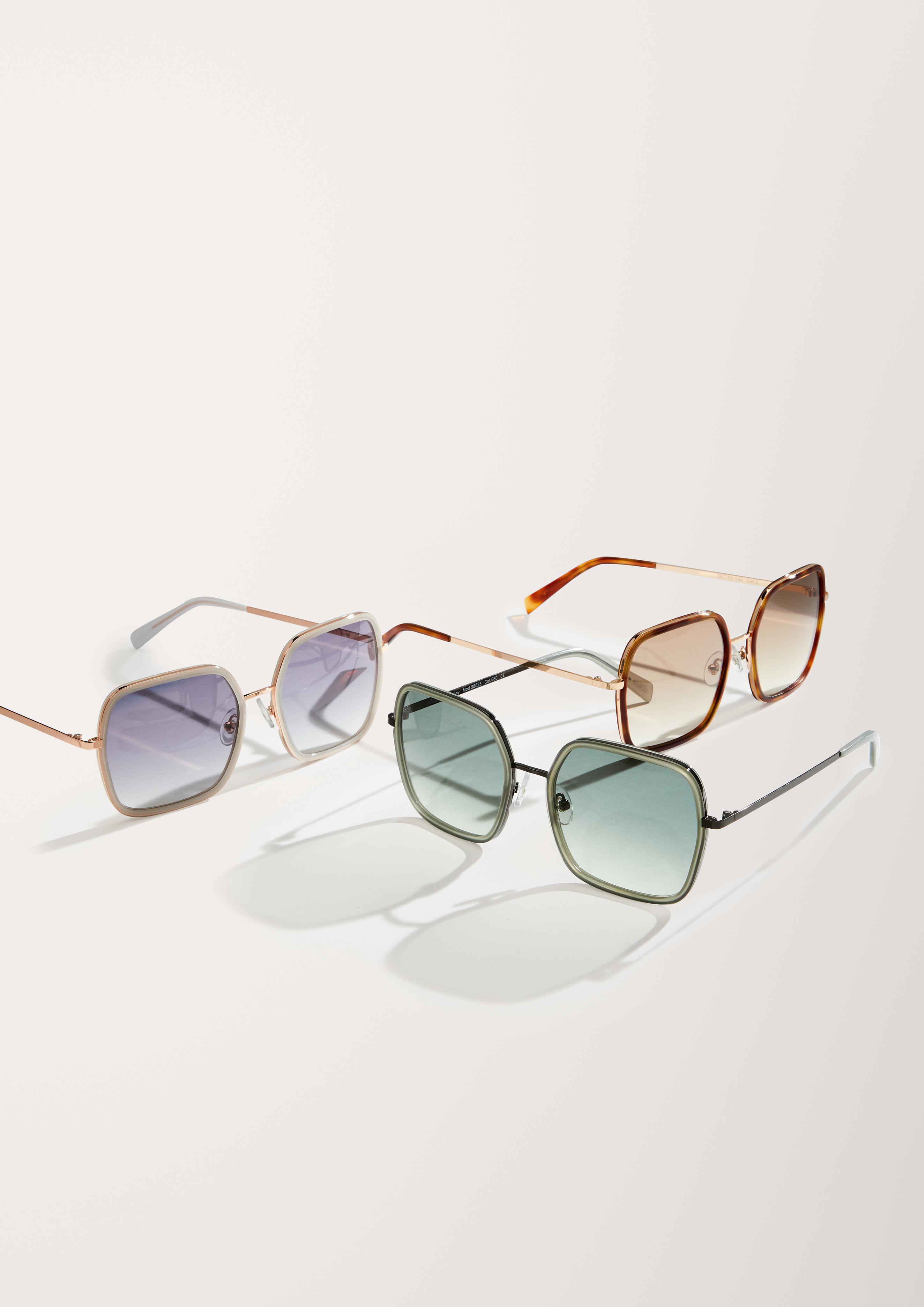Sonnenbrille in Oversize-Form  6006533-771