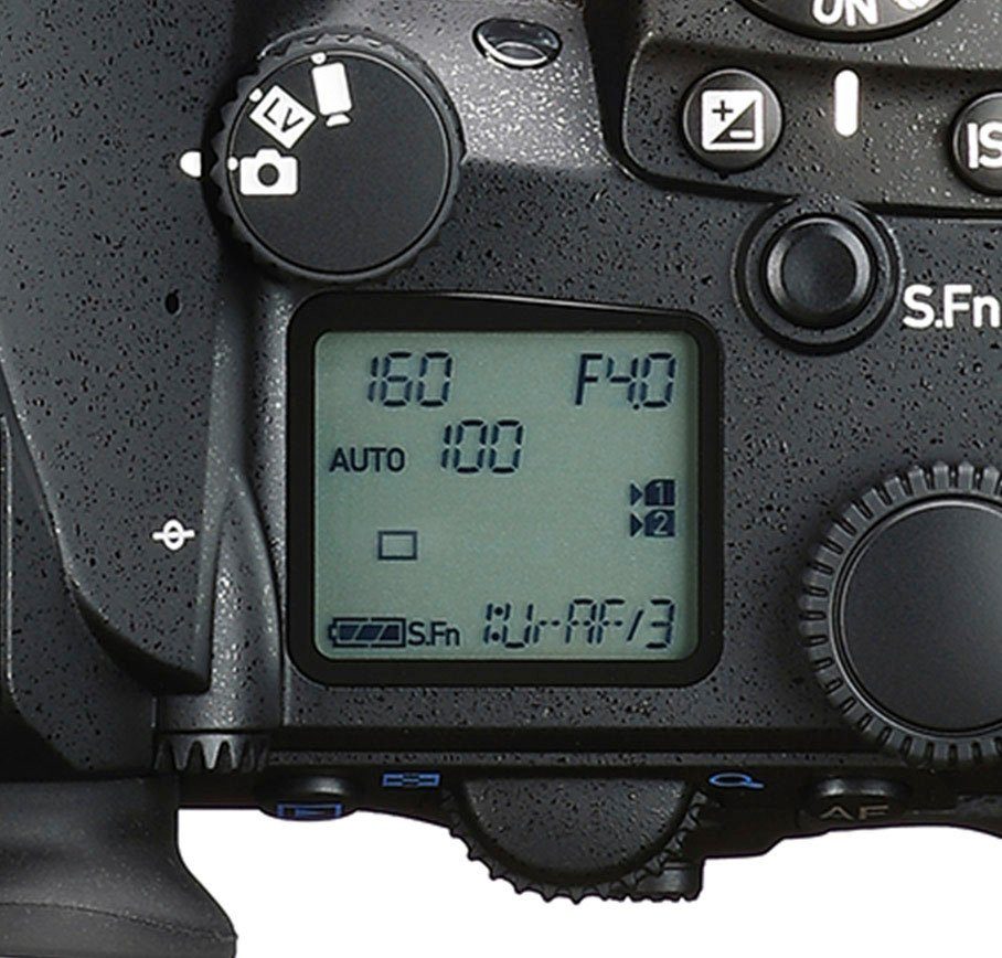 PENTAX Premium K-3 Mark III Systemkamera (25,73 MP, Bluetooth, WLAN)