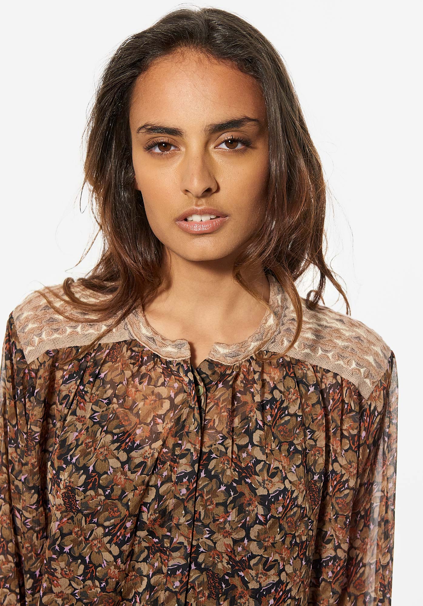 NETY   Blouse fleurie marron Femme