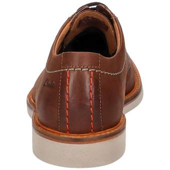 Clarks Atticus LTLace Schnürer in braun