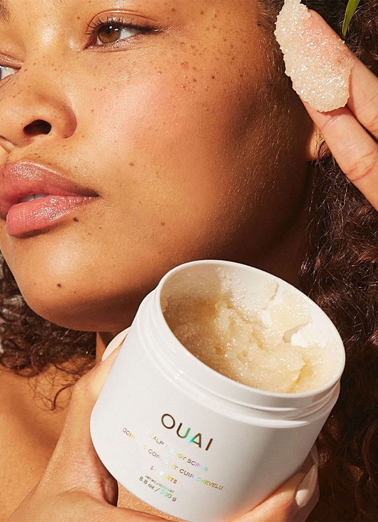 Exfoliant pentru corp și păr OUAI Saint-Barthélemy