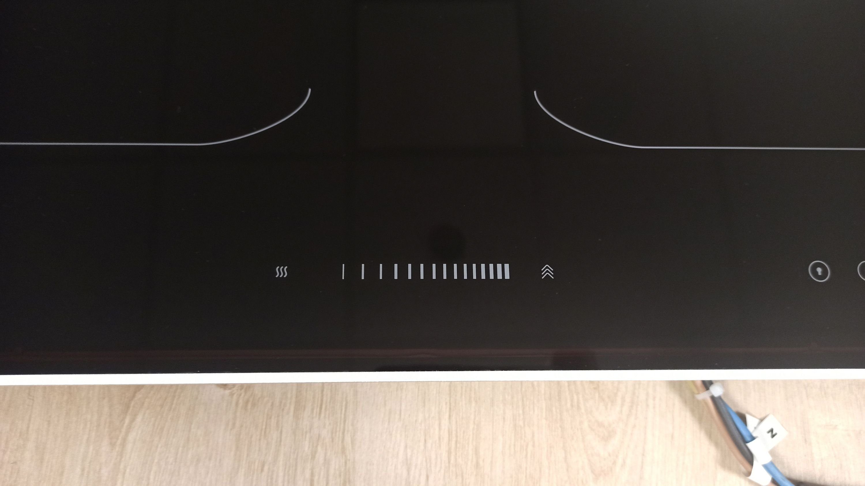 SIEMENS Backofen-Set Kindersicherung mit Midea Induktionskochfeld Booster autark, 60 cm