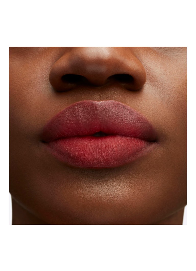 Rossetto Powder Kiss di M·A·C