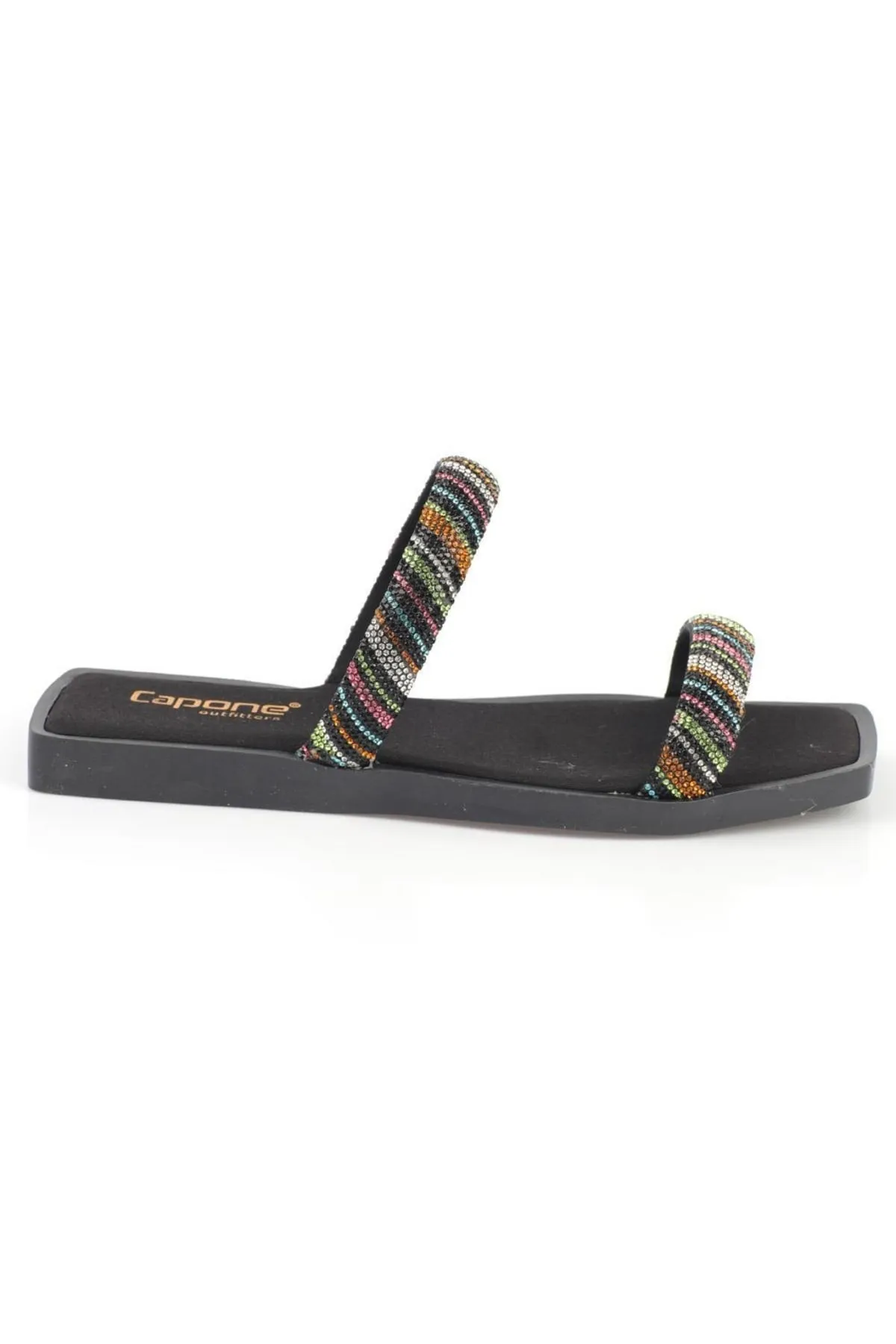 Capone Outfitters  Capone Blunt Toe Stone Banded Damenhausschuhe mit flachem Absatz