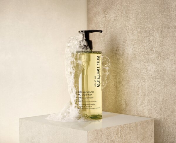 Shu Uemura Deep Cleanser Gentle Radiance Shampoo
