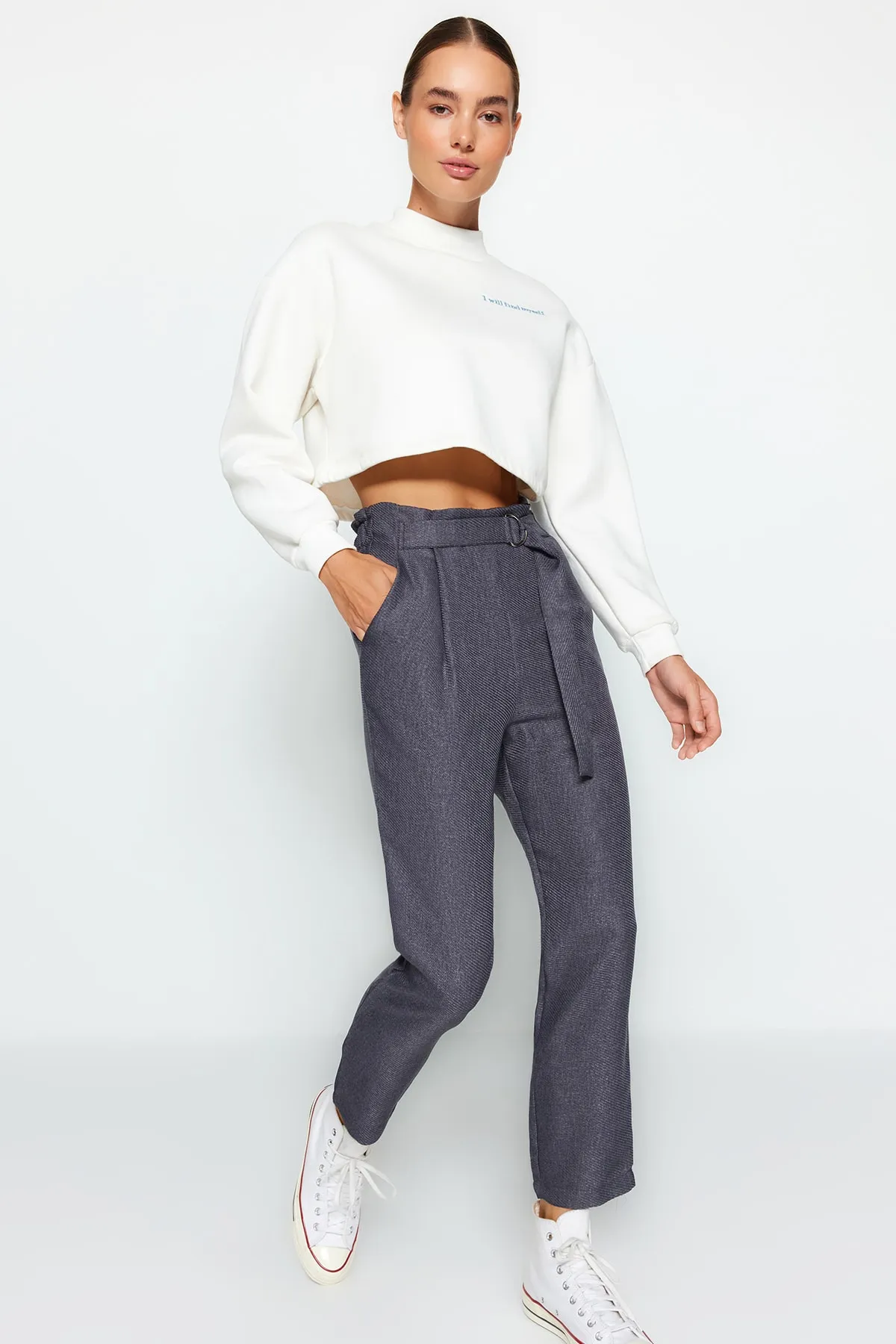 Trendyol Collection  Anthrazitfarbene, gewebte Zigarettenhose TWOAW21PL0316