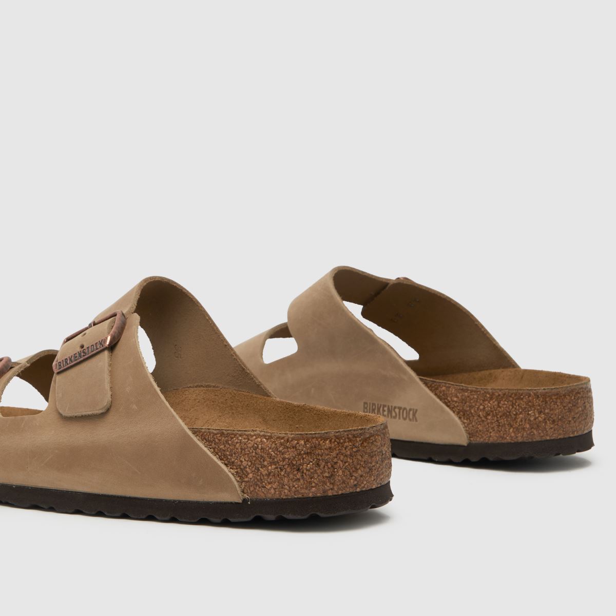 BIRKENSTOCK Arizona szandál barna színben