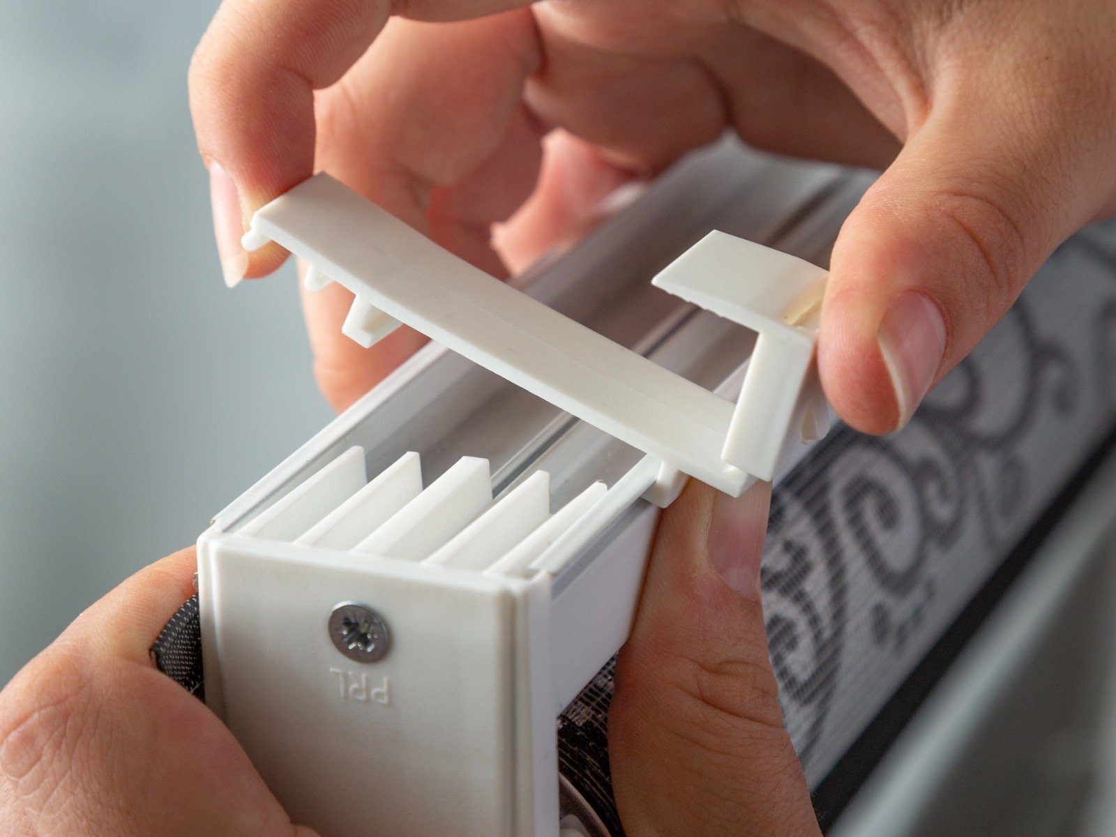 Doppelrollo Doppelrollo Duo Rollo Klemmfix ohne Bohren mit Muster Motiv in Grau, Storperde24, Lichtschutz, Fensterrahmenmontage mit Klemmträger