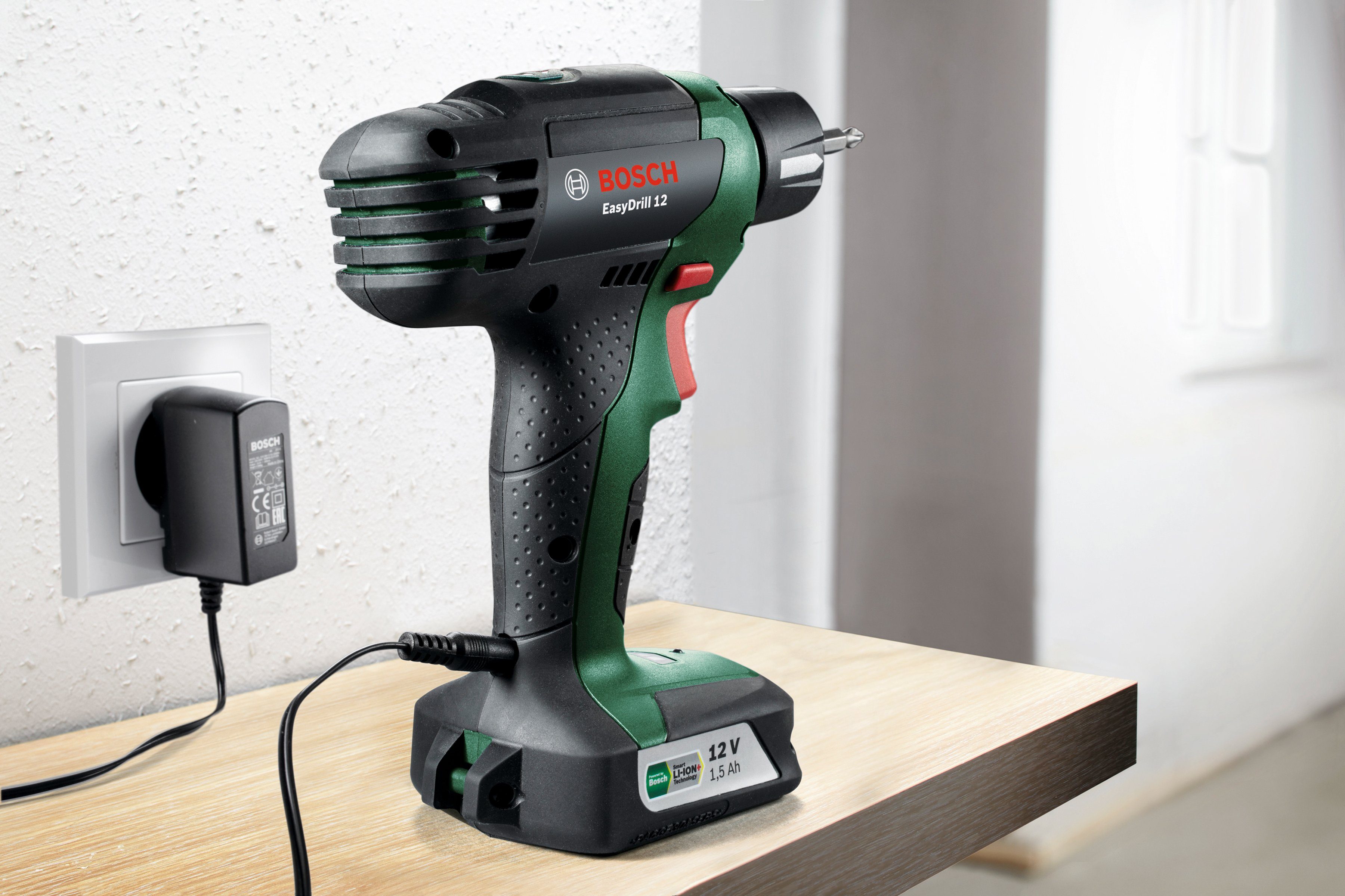 Bosch Home & Garden Akku-Bohrschrauber EasyDrill 12, max. 700 U/min, (Set), inkl. Akku, Ladegerät & Schrauberbit