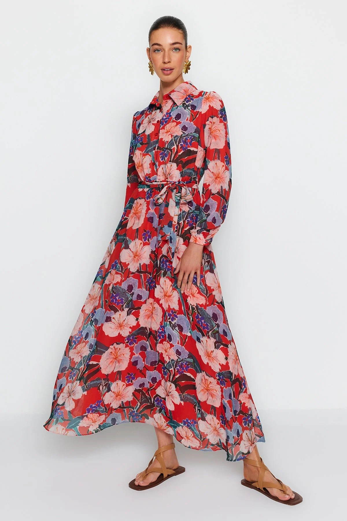 Trendyol Modest  Mehrfarbiges Kleid aus gewebtem Chiffon mit Hemdkragen, Blumendruck, Gürtel und Futter TCTSS22EB0035