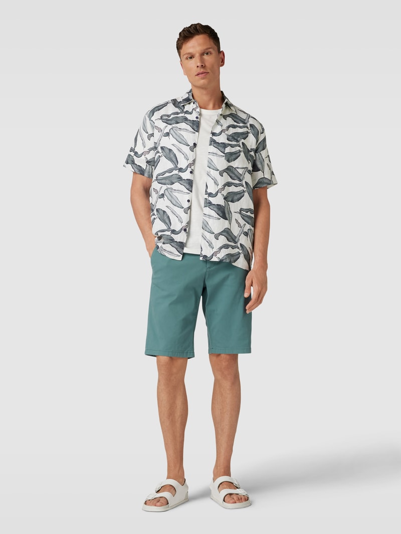 Chinoshorts mit französischen Eingrifftaschen in mint