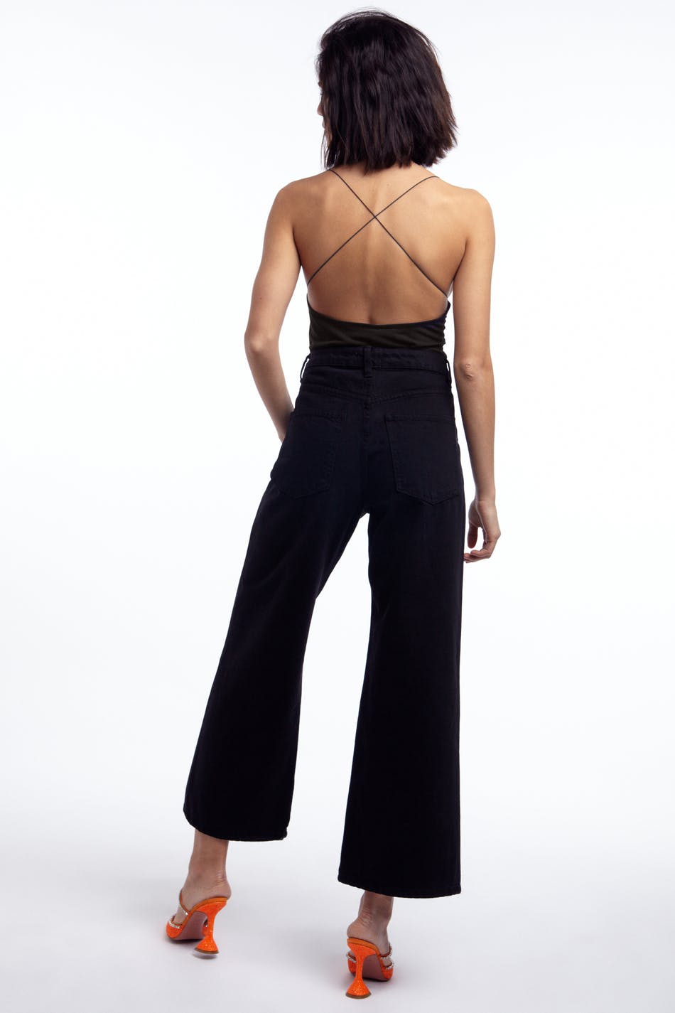 Low back cowlneck singlet