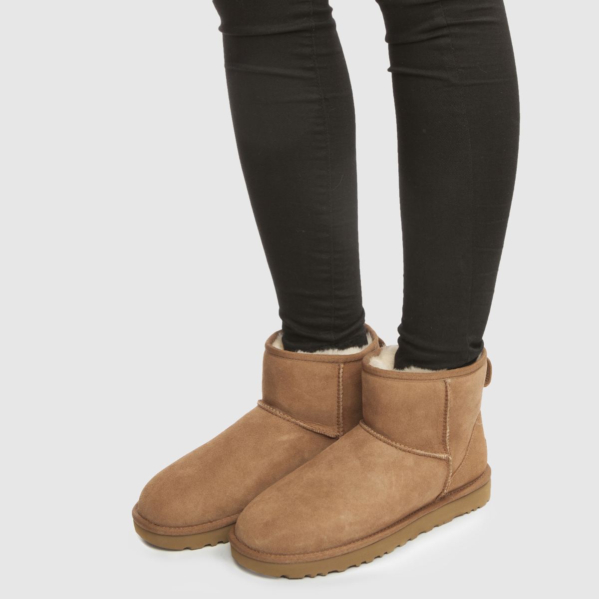 UGG – Classic Mini II – Kastanjebruna stövlar