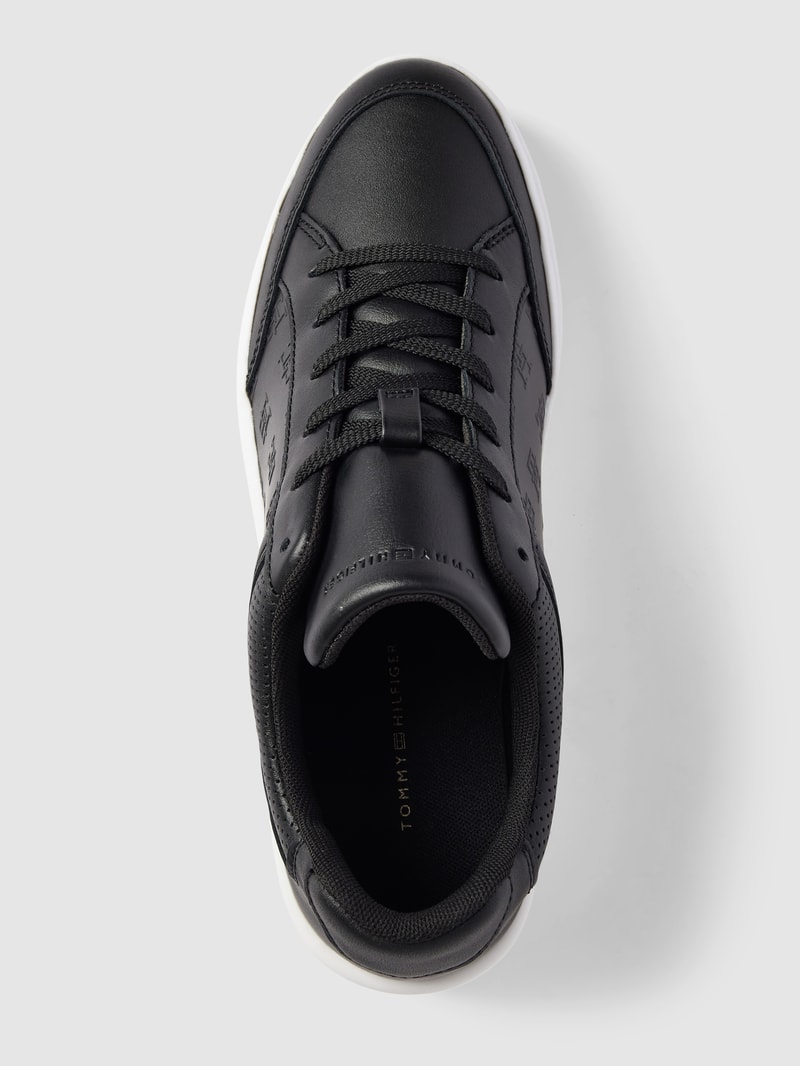 Plateau-Sneaker aus Leder mit Label-Details Modell 'EMBOSSED' in schwarz