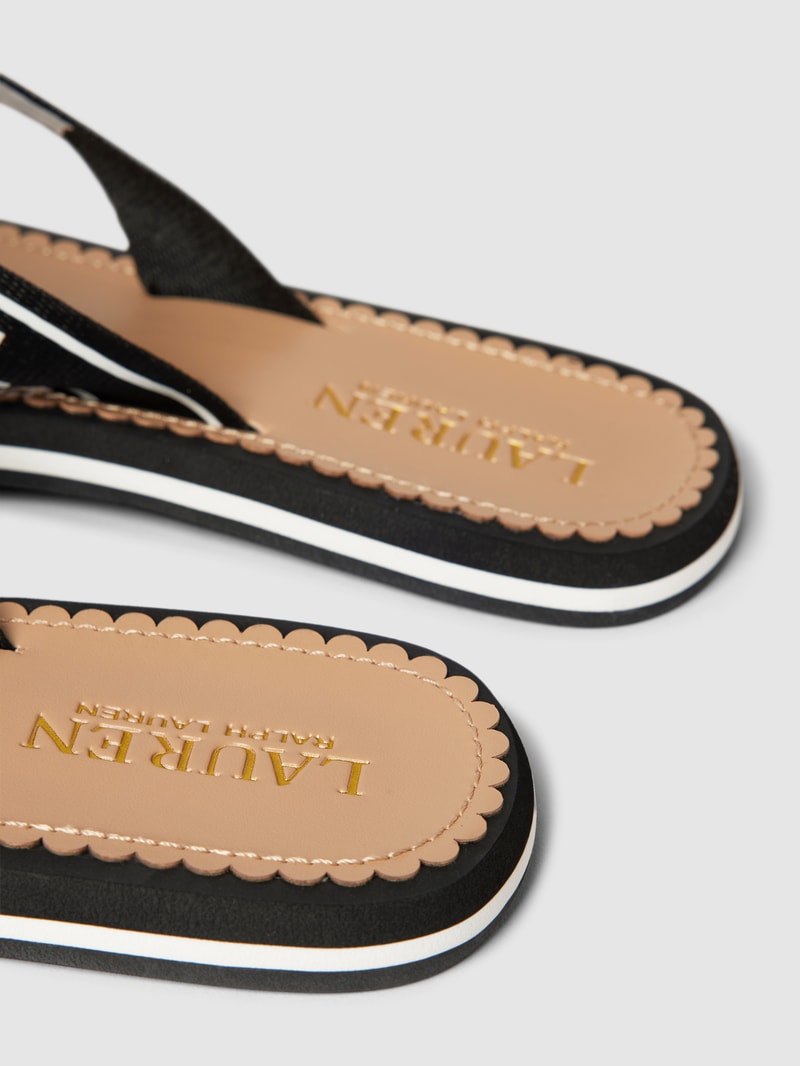 Zehentrenner mit Label-Details Modell 'ROXXY' in schwarz