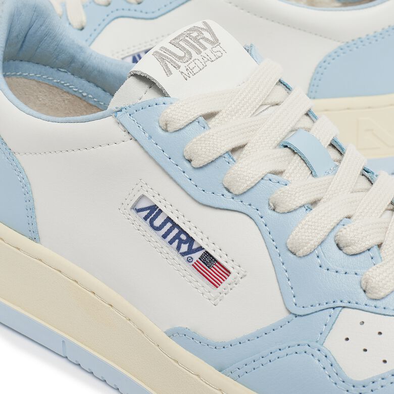 Autry Wmns Medalist Low leat/leat wht/st blue