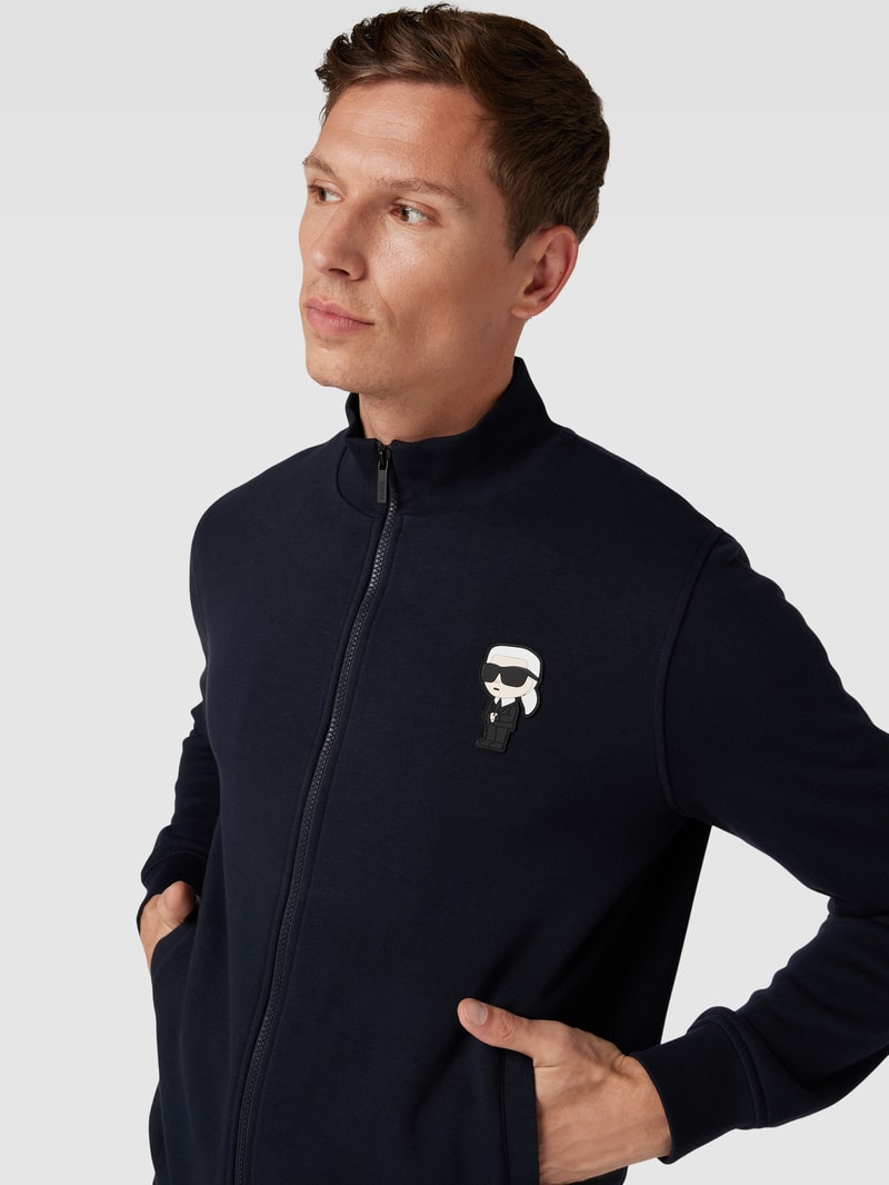 Sweatjacke mit Label-Patch in marineblau
