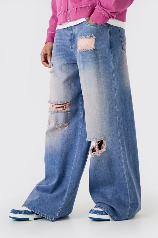 Lockere Jeans mit ausgefranstem Detail