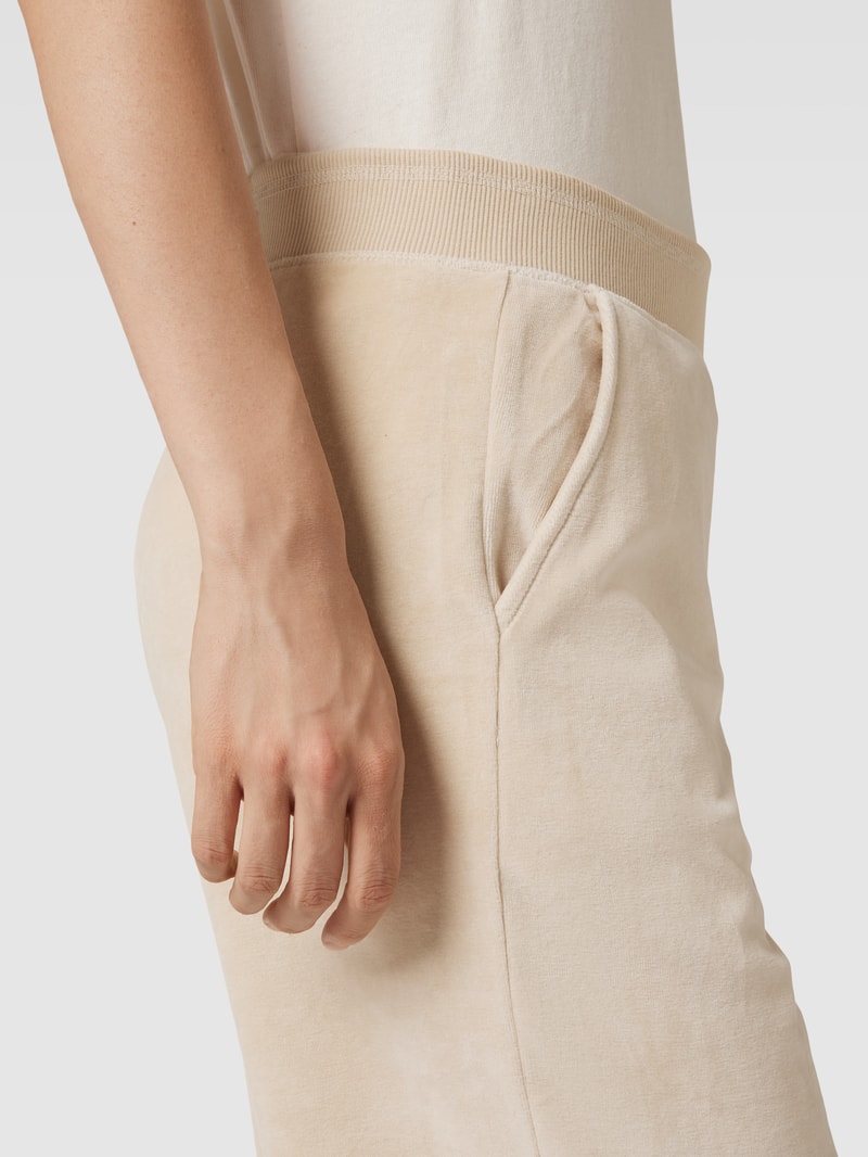 Flared Cut Hose mit elastischem Bund in sand