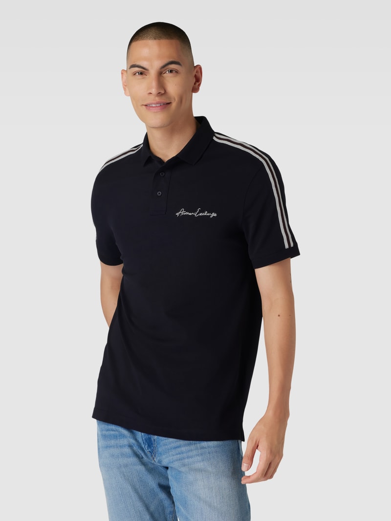 Poloshirt mit Label-Detail in dunkelblau