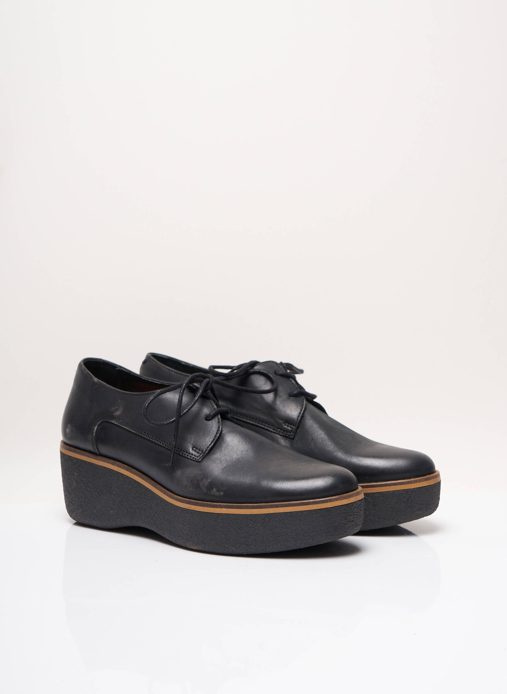 Kickers Derby Femme couleur noir