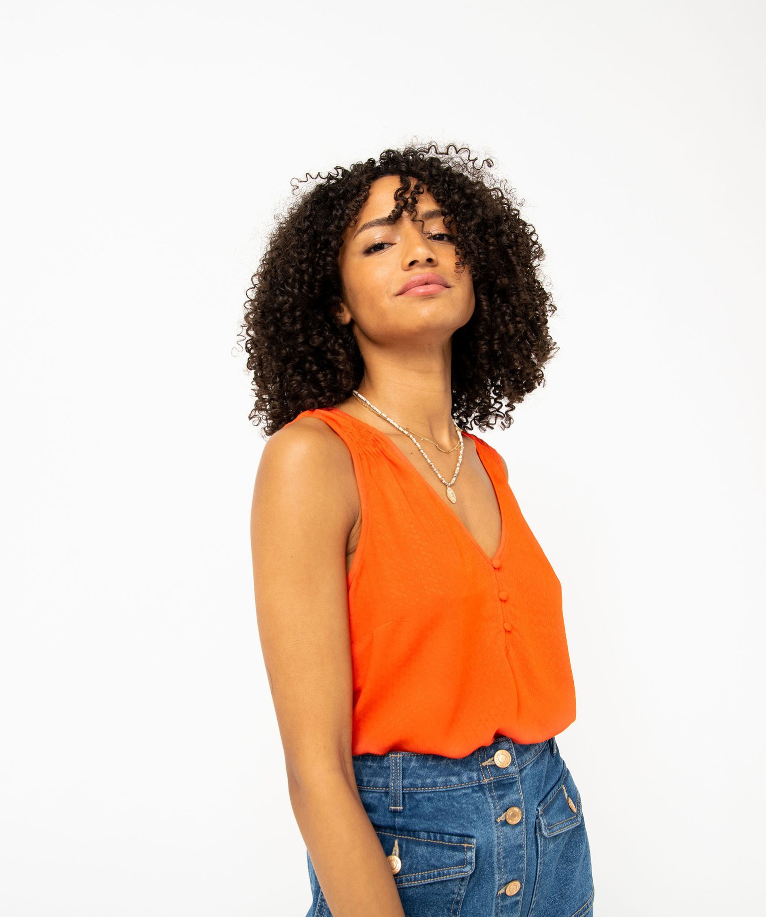 Blouse femme sans manches avec col V boutonné rouge | GEMO