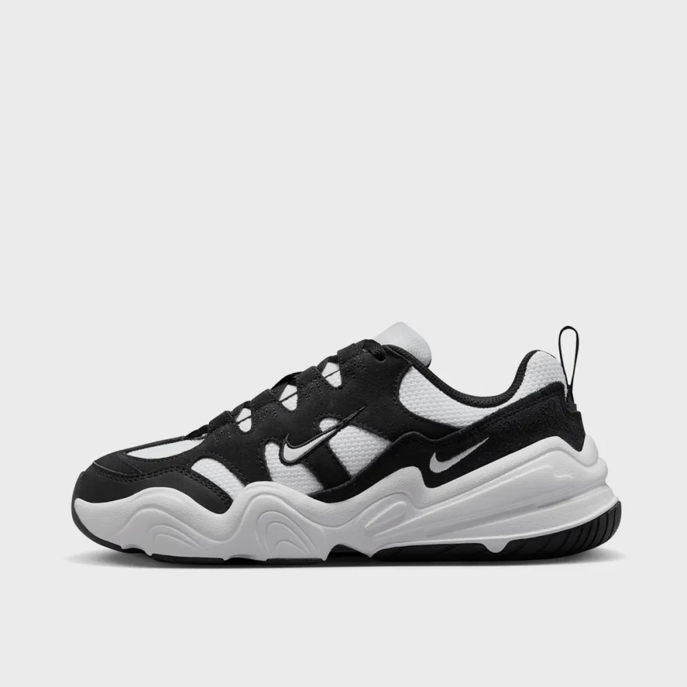 Nike Tech Hera DR9761-101 / weiss