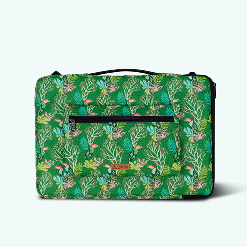 Sanhattan 15/16 inch green laptop sleeve