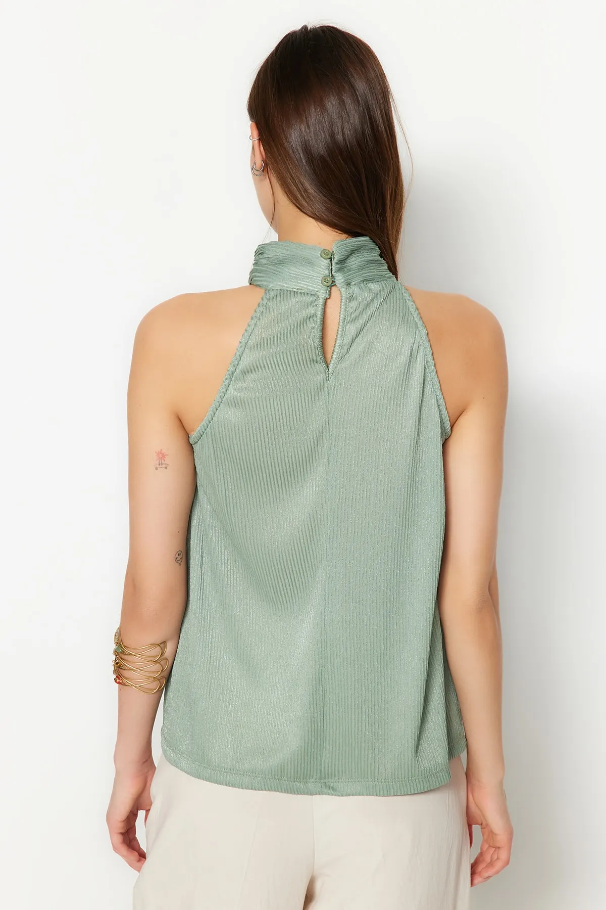 Trendyol Collection  Mintfarbene, hochgeschlossene, plissierte Strickbluse mit normaler Passform TWOSS23BZ00952