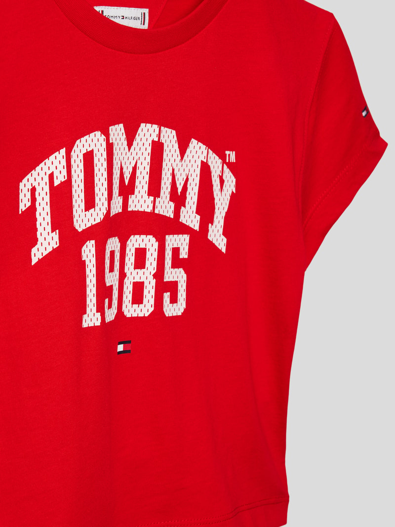 T-Shrit mit Label-Print in rot