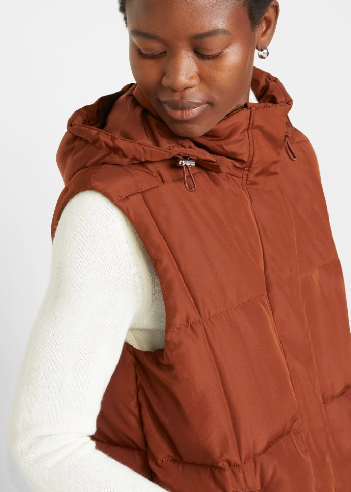 Wattierte Puffer-Weste aus recyceltem Polyester in Maxilänge