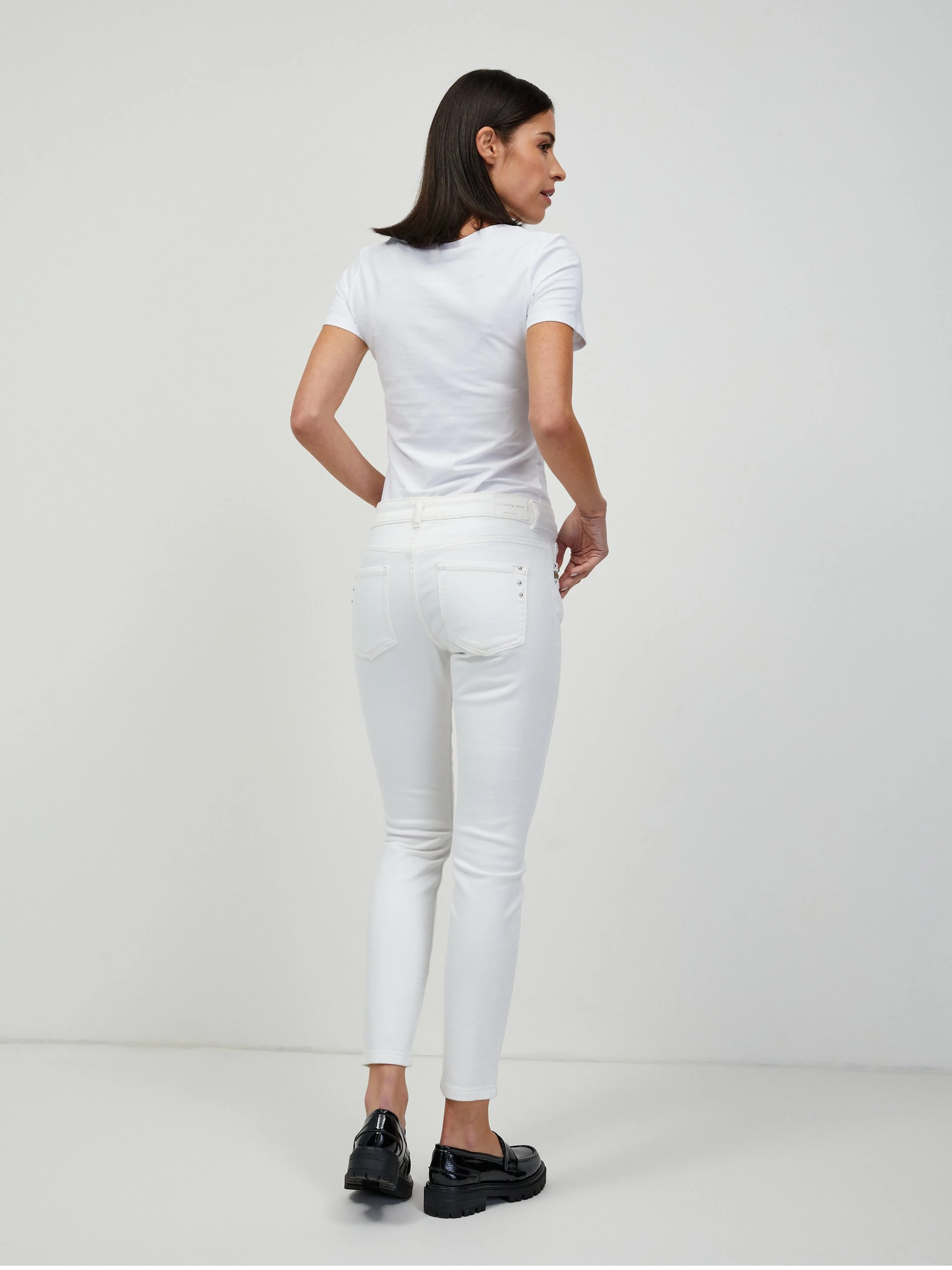 Weiße verkürzte Jeans im Skinny Fit ORSAY