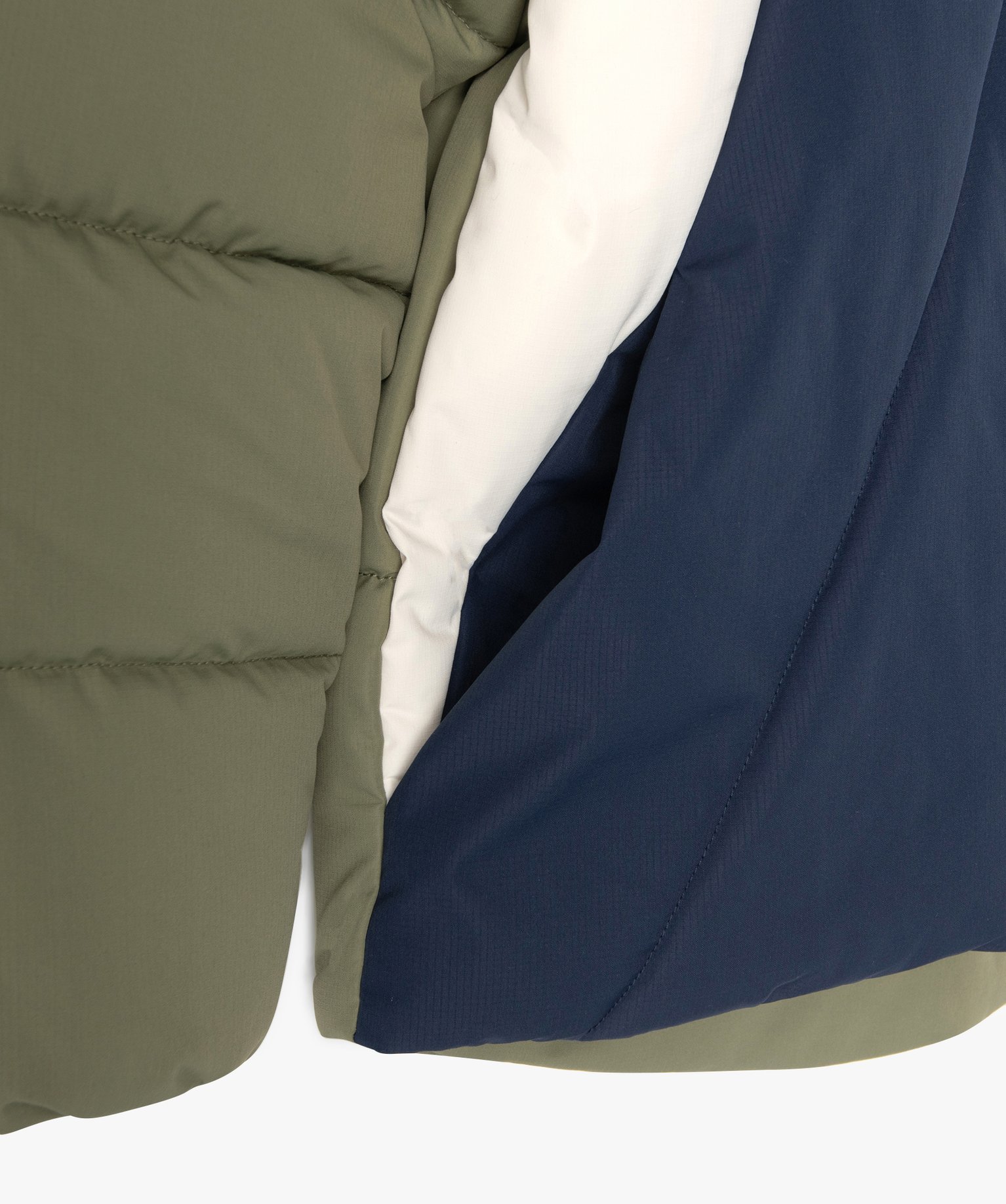 Blouson matelassé à capuche avec doublure polaire Garçon kaki | GEMO