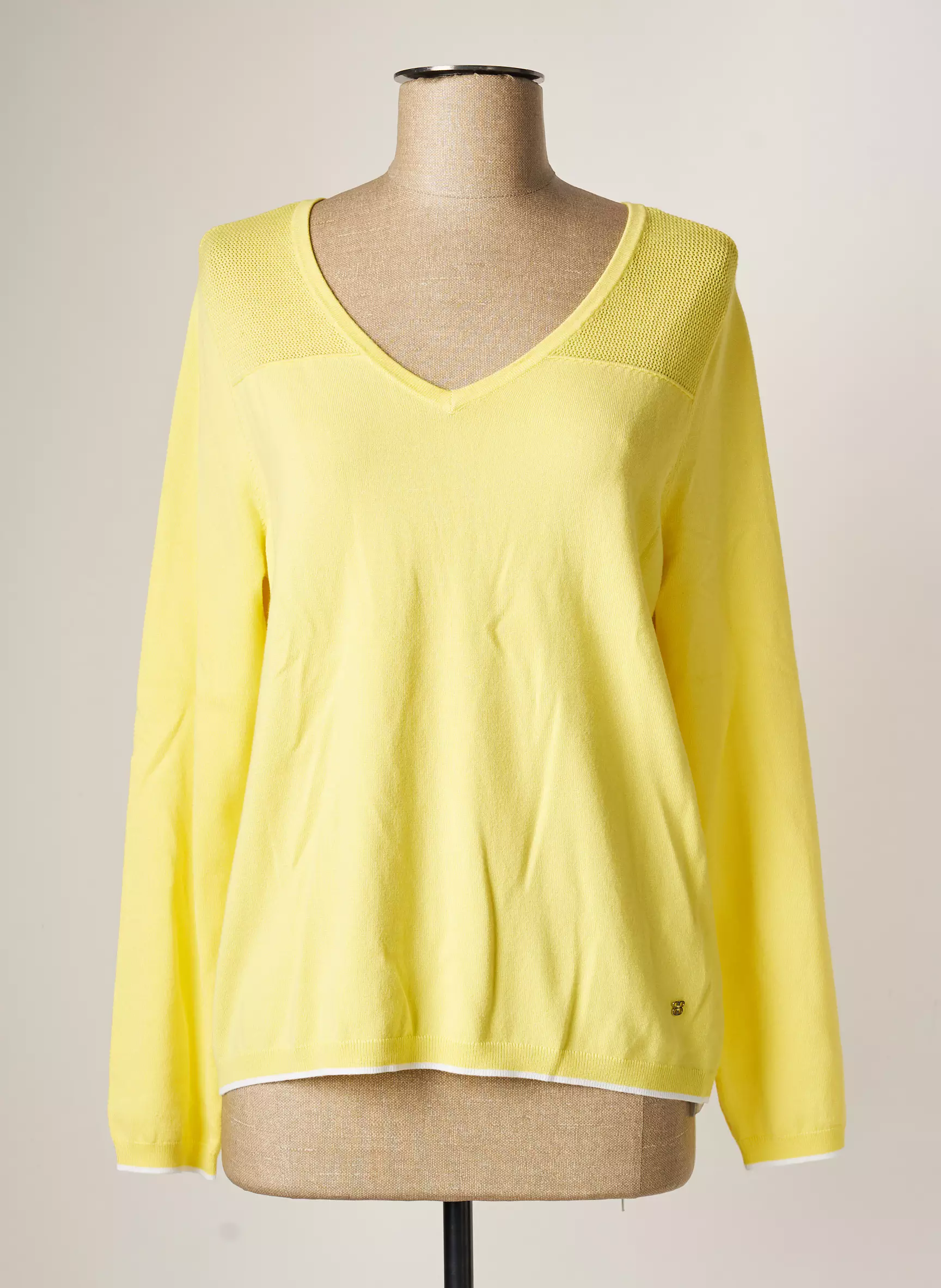 Basler Pulls Femme couleur jaune