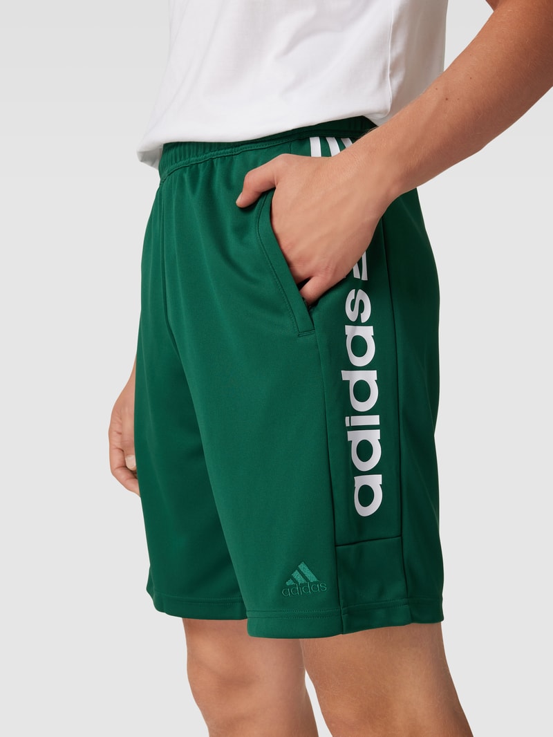 Sweatshorts mit Label-Print Modell 'TIRO' in bottle