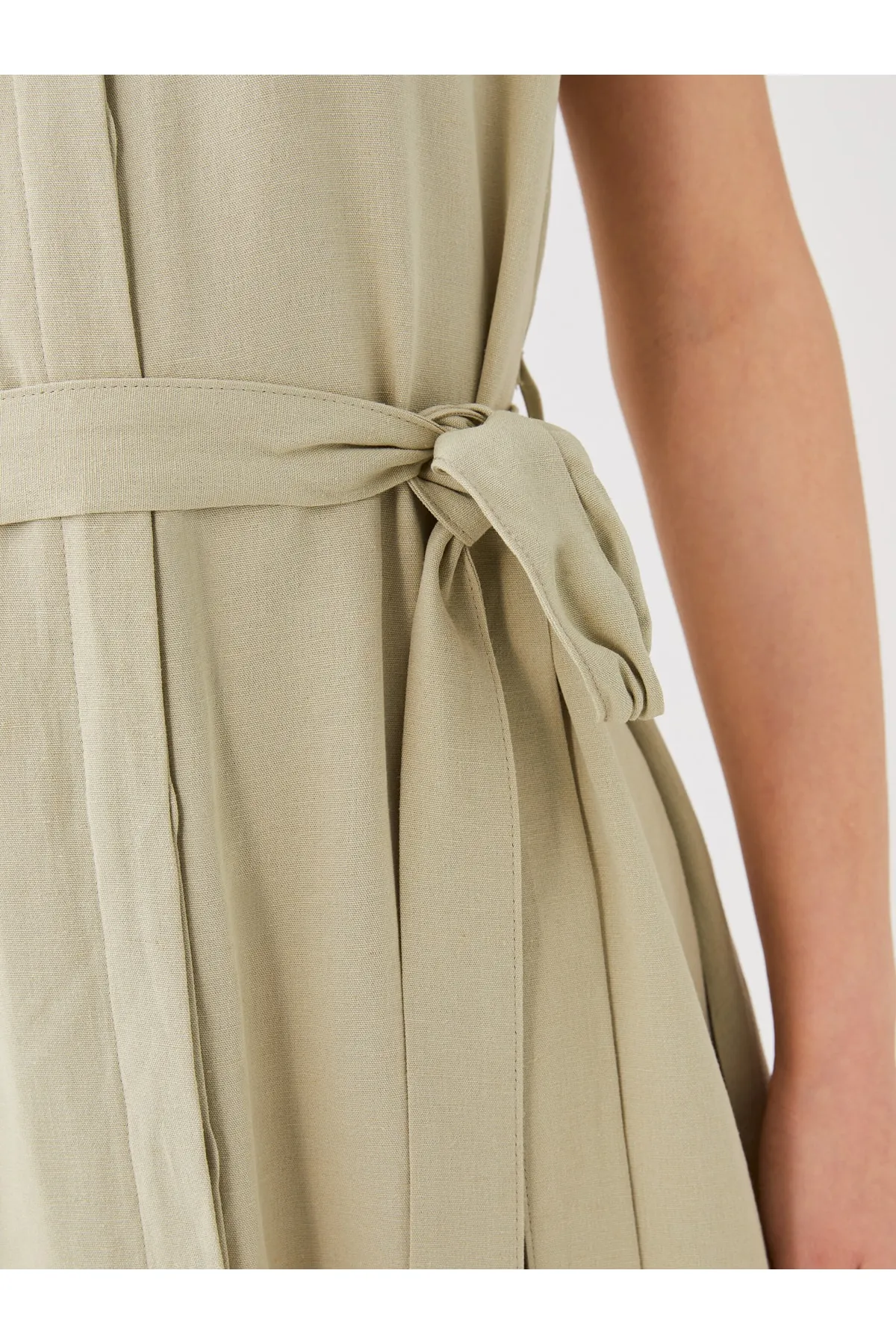 LC Waikiki  Schlichtes, kurzärmliges Damen-Hemdkleid aus Leinenmischung